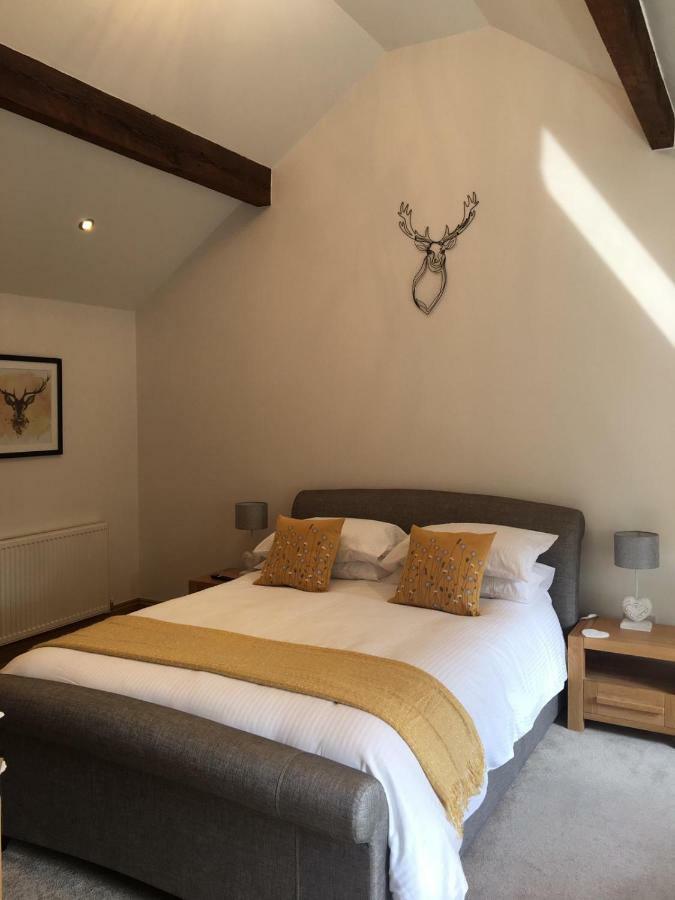 The Coach House Villa Southport Bagian luar foto